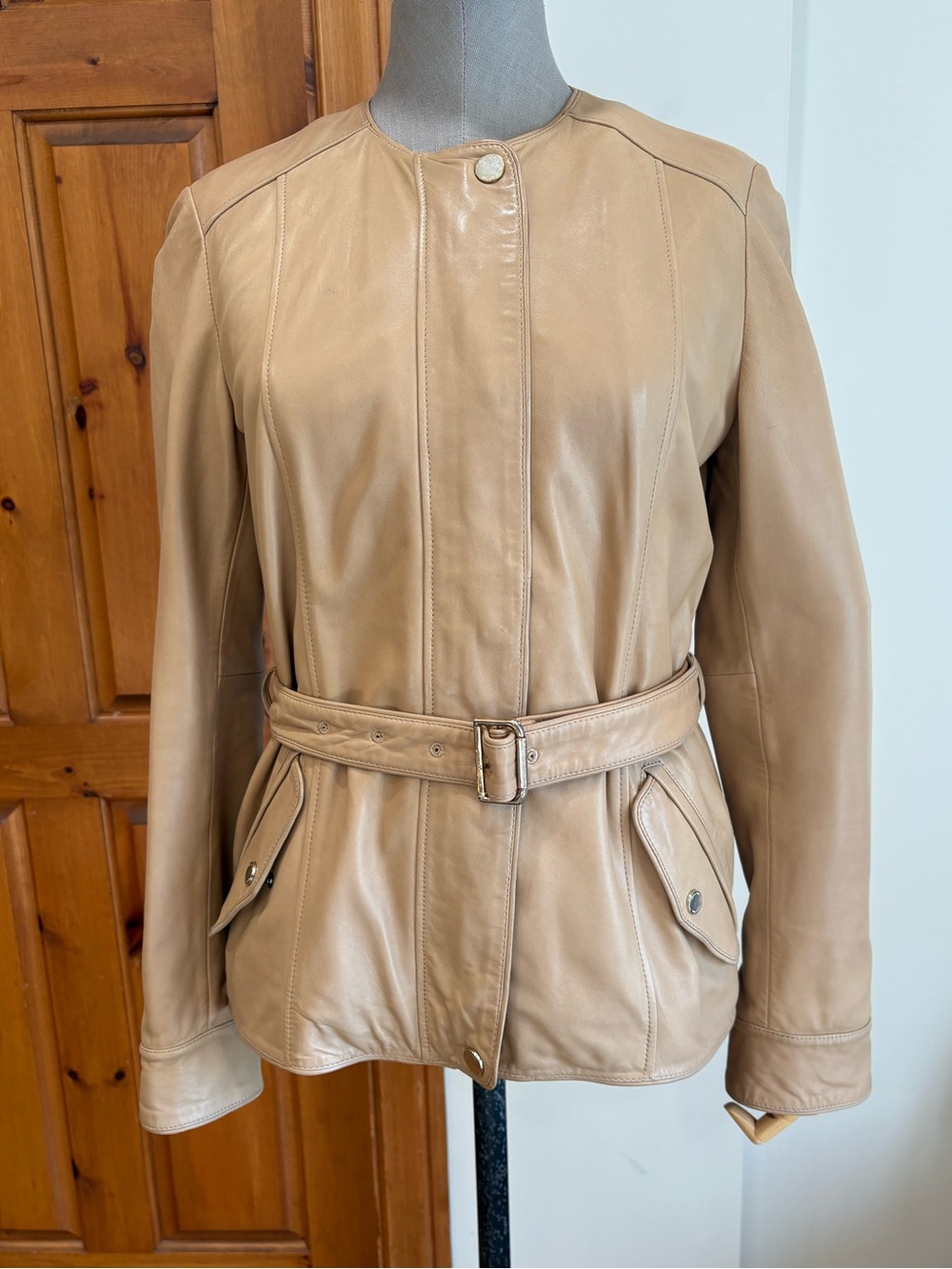 Massimo Dutti Tan Leather Jacket, Tagged large fits medium, soft leather!